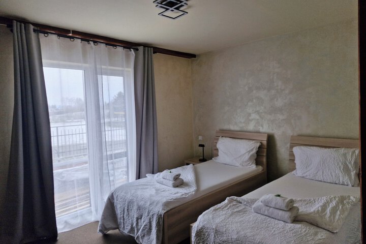 Room 5 of 35
