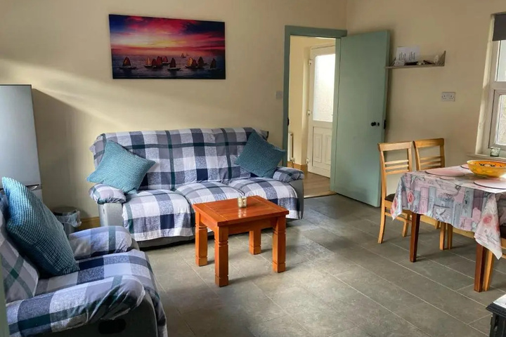 Room 3 of 15