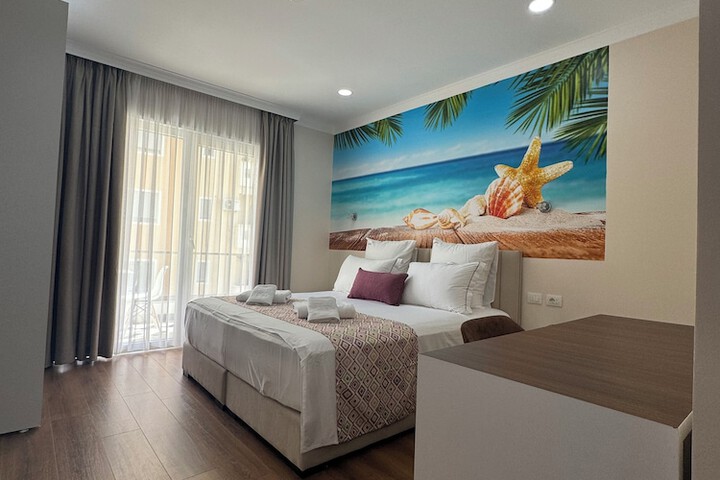 Room 40 of 191