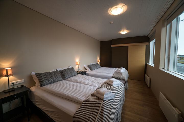 Room 4 of 72
