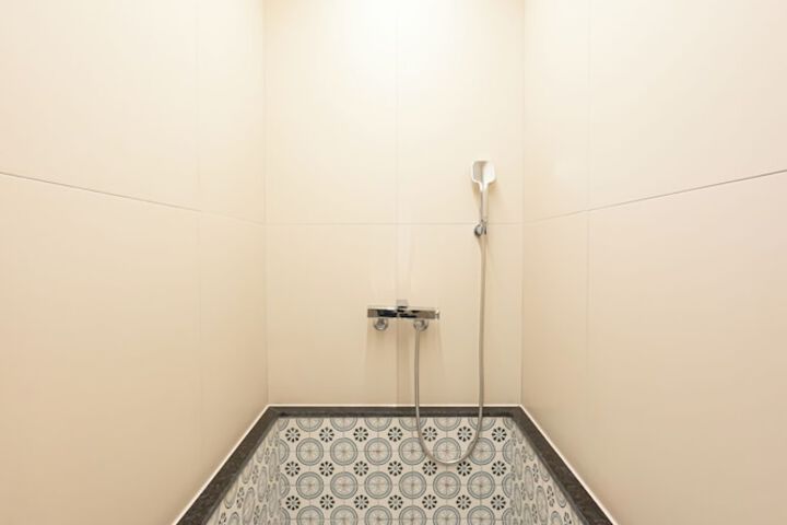 Room 44 of 57