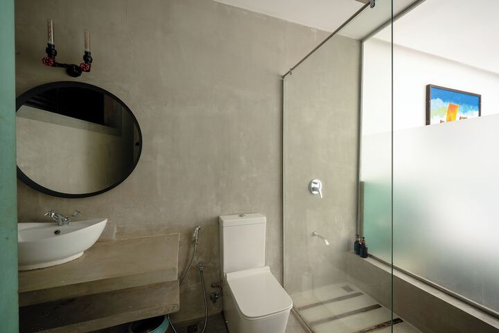 Room 5 of 40