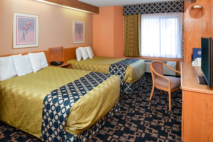 Room 11 of 31