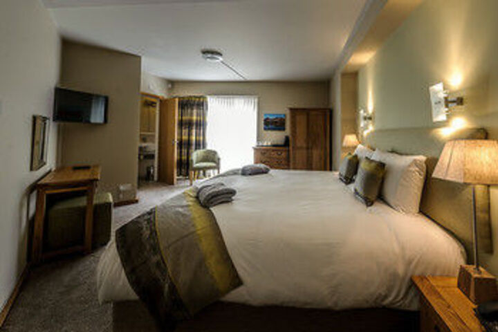 Room 15 of 25