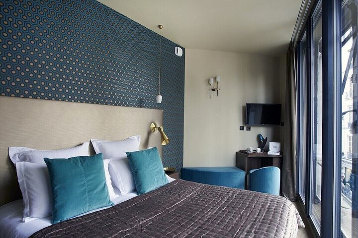 Room 12 of 46