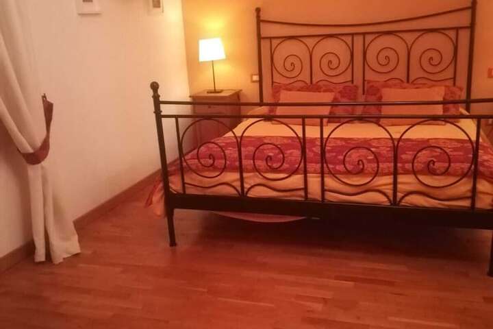 Room 14 of 27