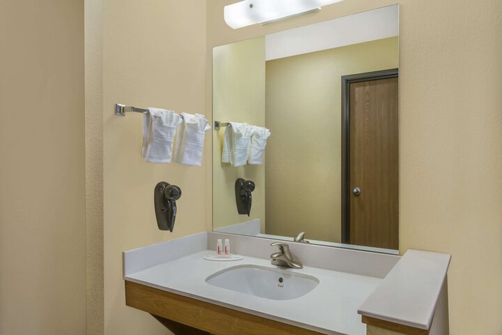 Room 18 of 20
