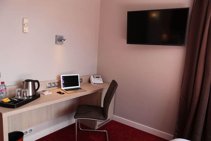 Room 22 of 62