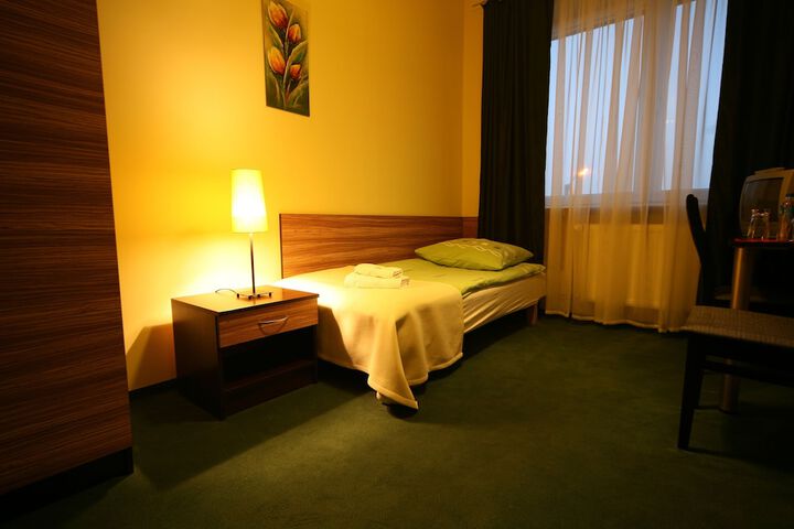 Room 7 of 38