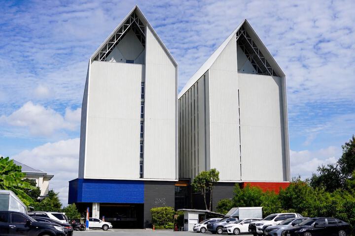 Blue Hippo Hotel