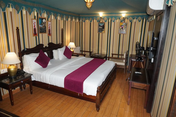 Room 20 of 53