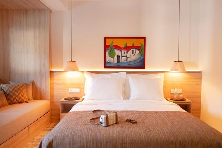 Room 36 of 64