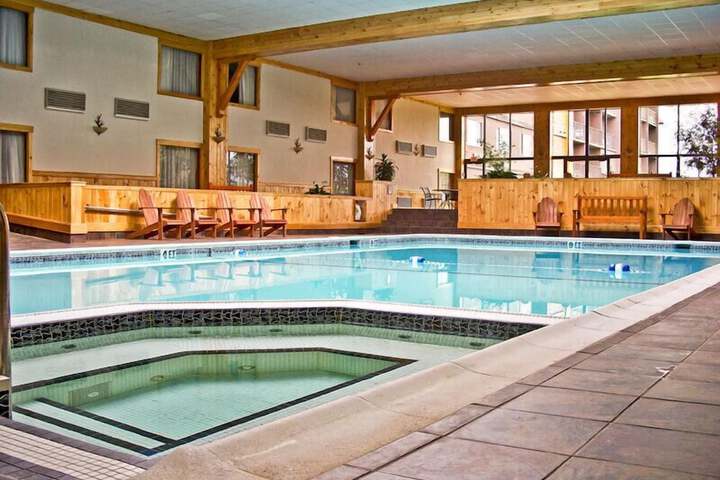 Hotel with Pool
