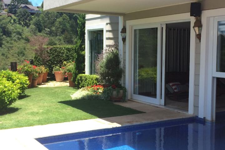 Pool 19 of 55