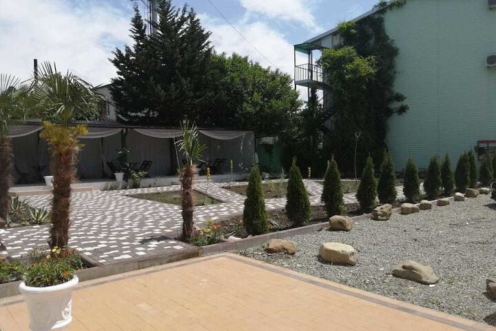 Property Grounds 18 of 22