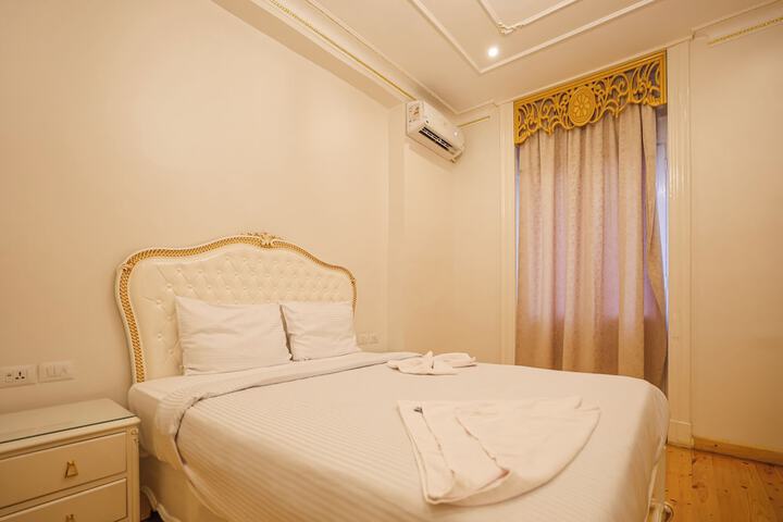 Room 37 of 82