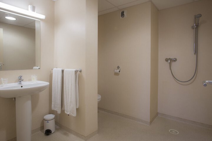 Room 20 of 59