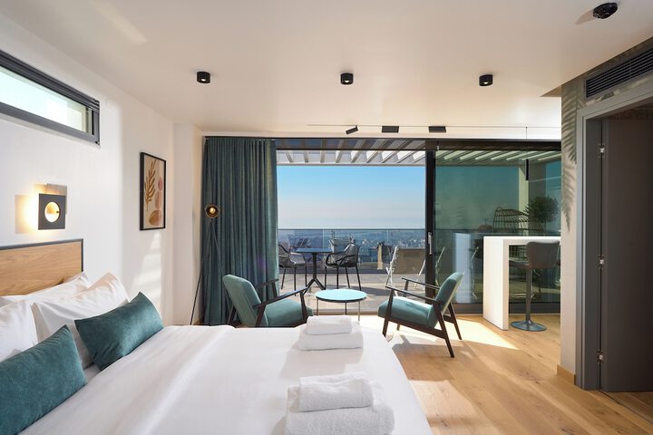 Room 29 of 113