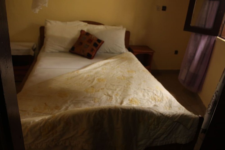 Room 12 of 24