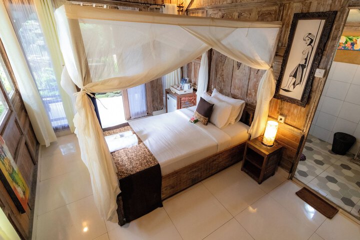 Room 27 of 80