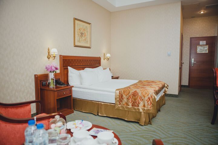 Room 12 of 70