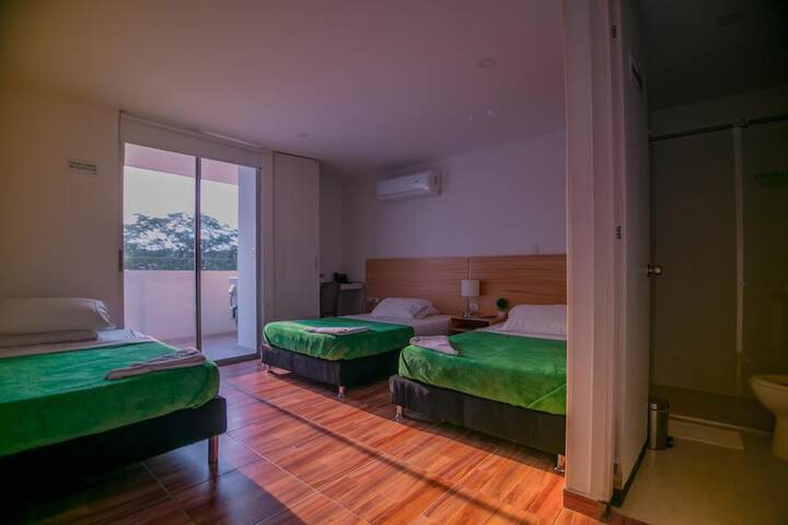 Room 16 of 37