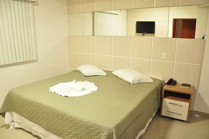 Room 11 of 42