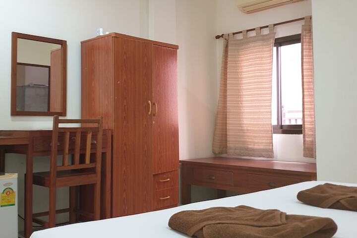 Room 7 of 24
