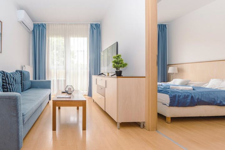 Room 14 of 36