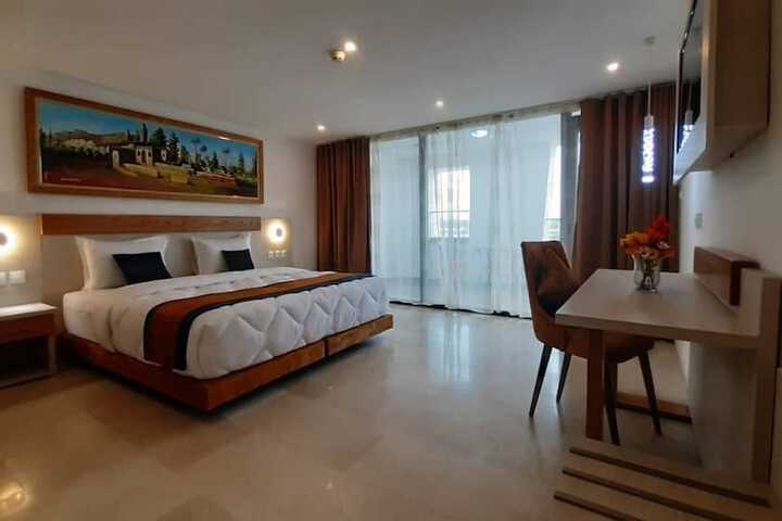 Room 3 of 41
