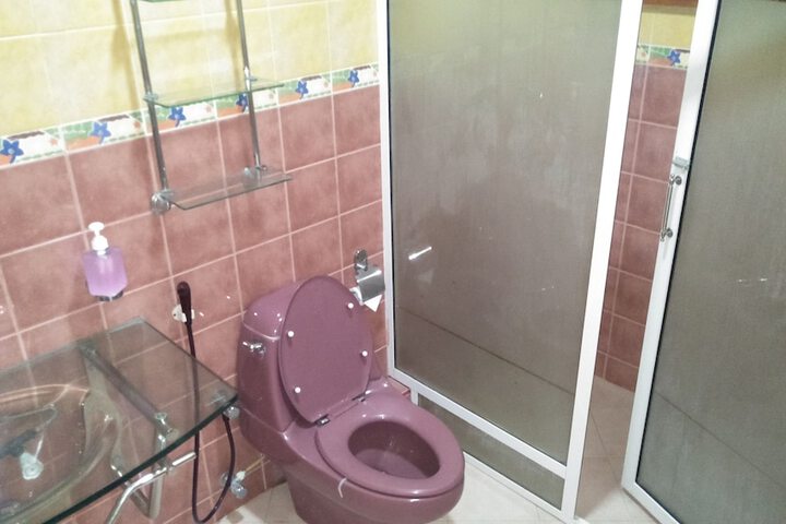 Room 6 of 14