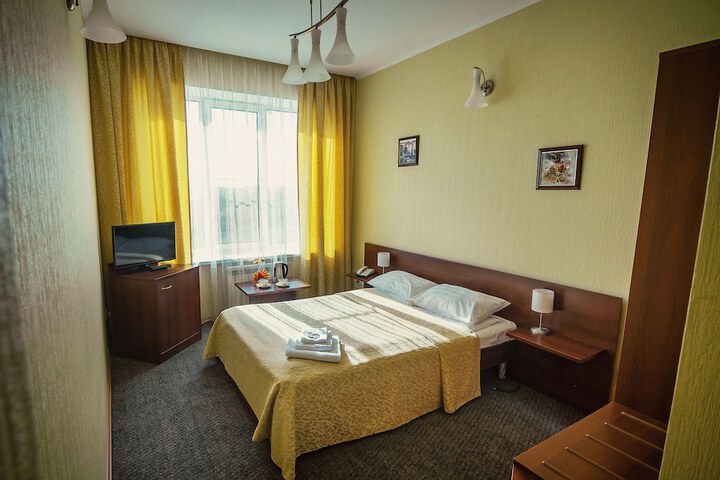 Room 7 of 28