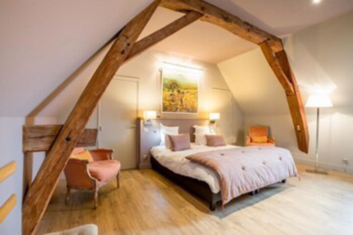 Room 43 of 68
