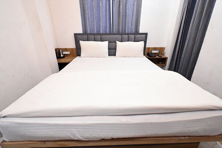 Room 6 of 29