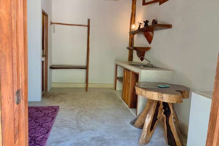 Room 4 of 26