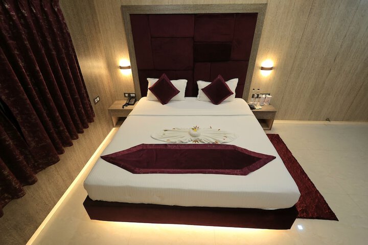 Room 16 of 44