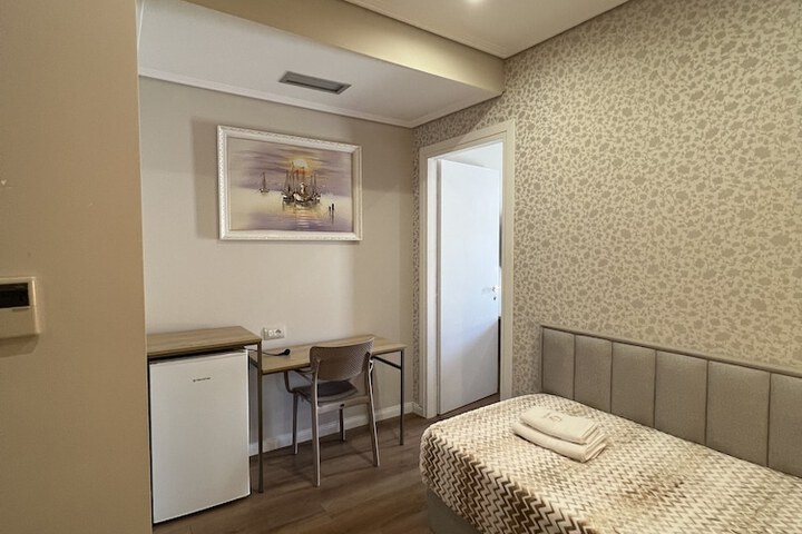 Room 29 of 61