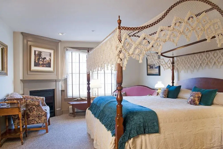 guest_rooms
