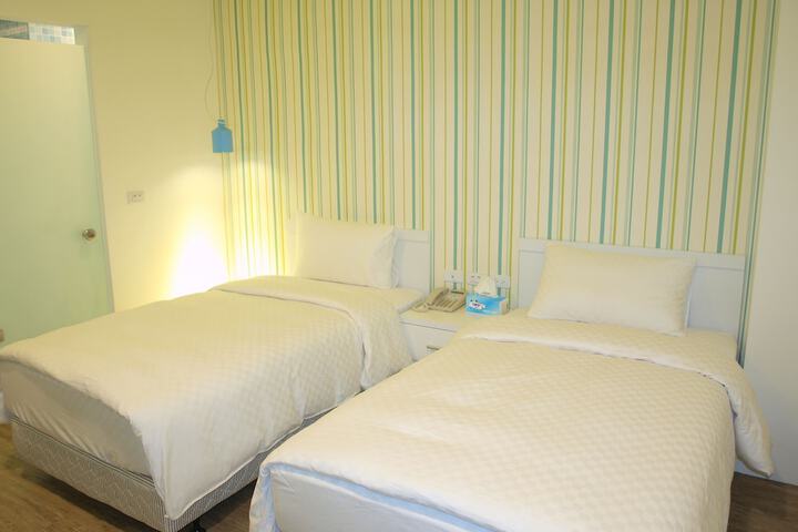 Room 13 of 41