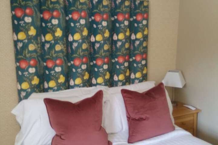 Room 8 of 38