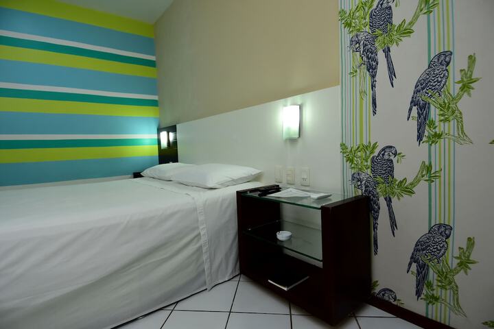 Room 13 of 31