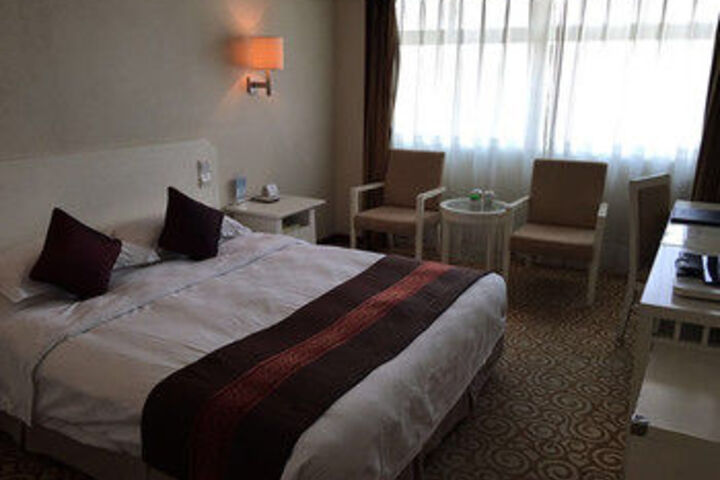 Room 12 of 29