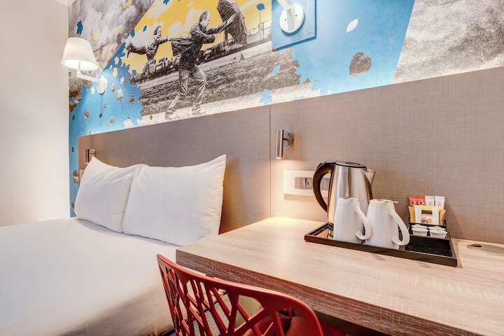 Room 46 of 101