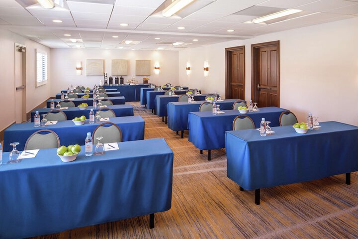 Meeting facility