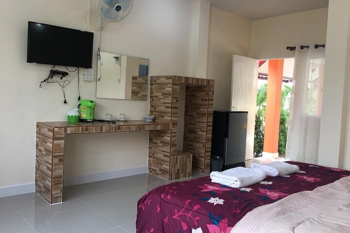 Room 4 of 39