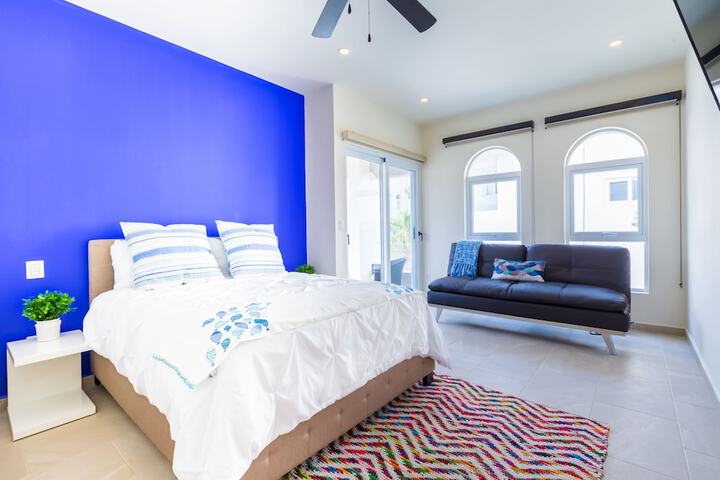 Room 4 of 10
