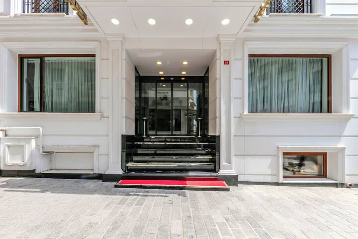Hotel 57 of 70