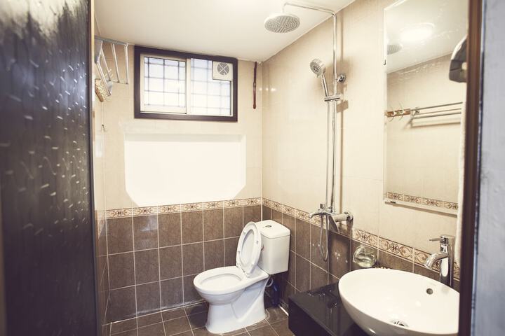 Room 17 of 20
