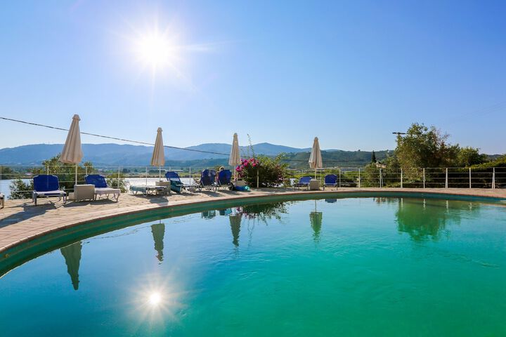 Pool Hotel