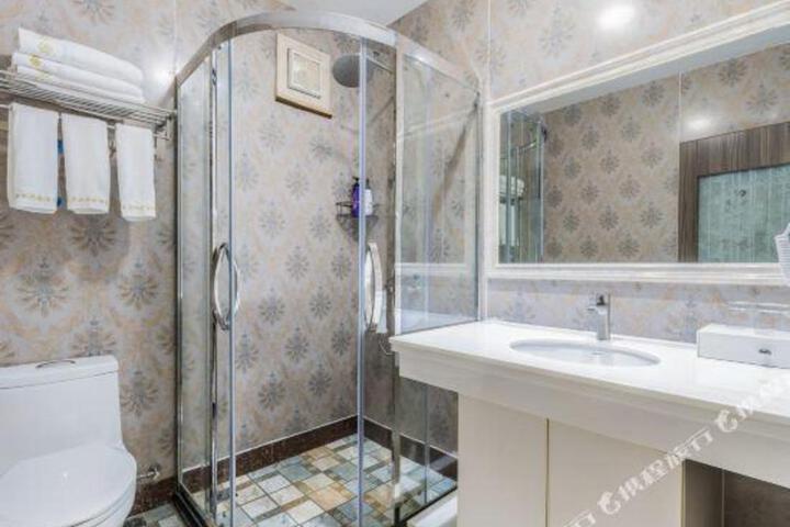 Shengli Spa Holiday Hotel